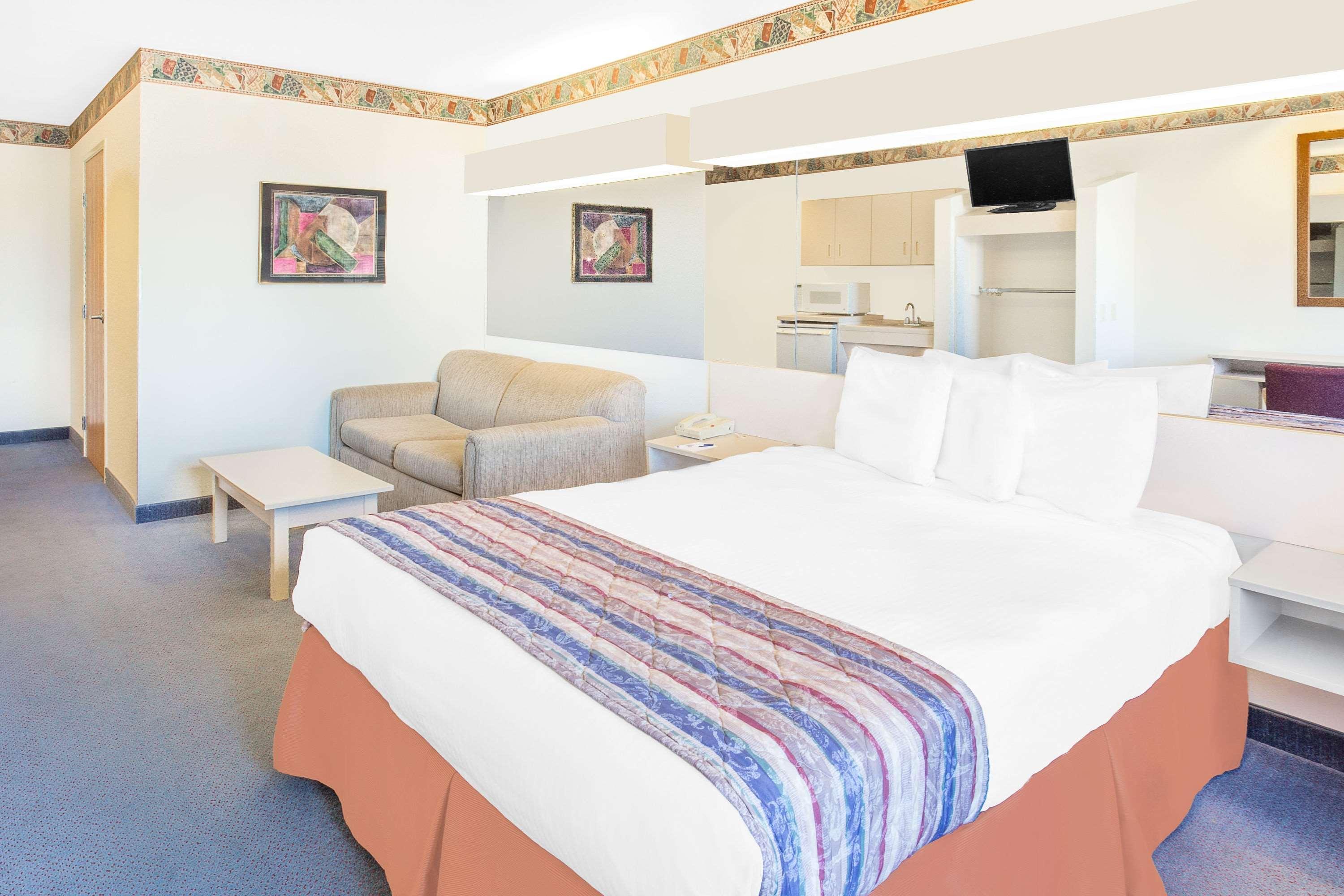 Microtel Inn & Suites By Wyndham Fond Du Lac Eksteriør billede