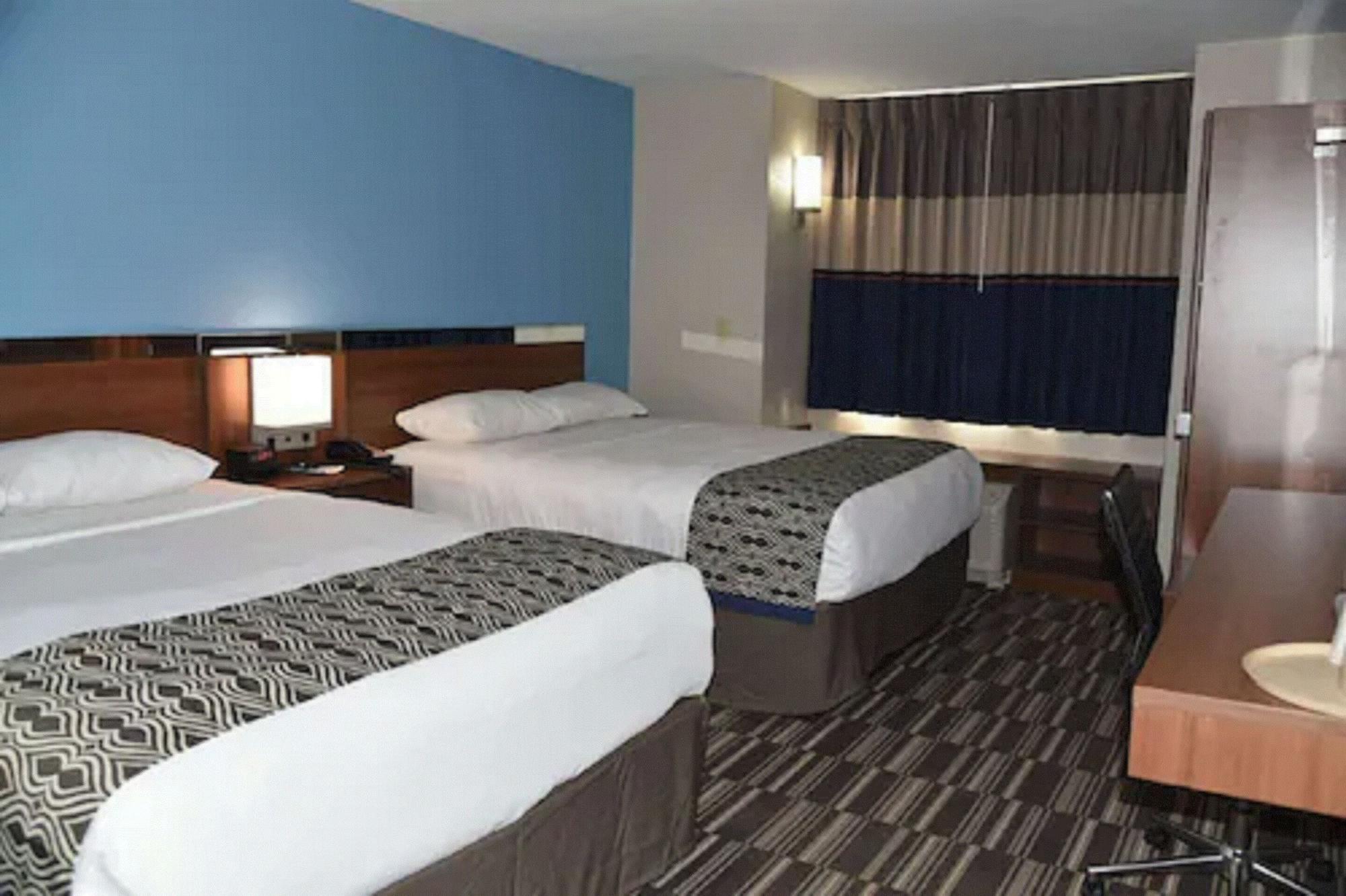 Microtel Inn & Suites By Wyndham Fond Du Lac Eksteriør billede