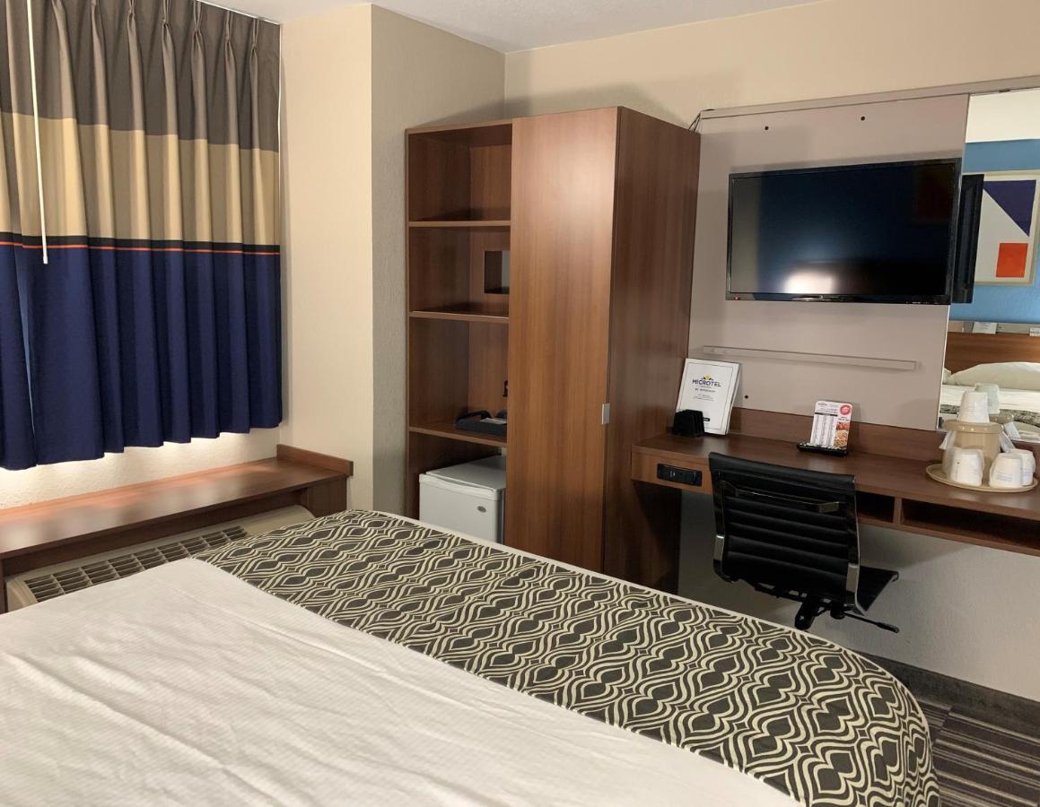 Microtel Inn & Suites By Wyndham Fond Du Lac Eksteriør billede